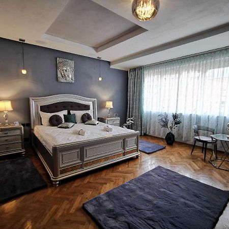 Crystal Central Apartment Брашов Экстерьер фото