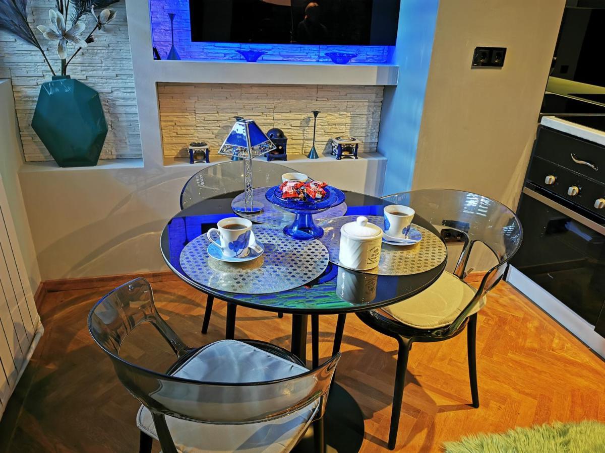 Crystal Central Apartment Брашов Экстерьер фото
