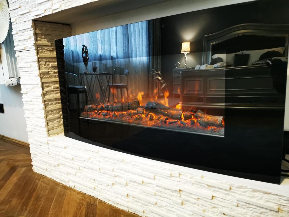 Crystal Central Apartment Брашов Экстерьер фото