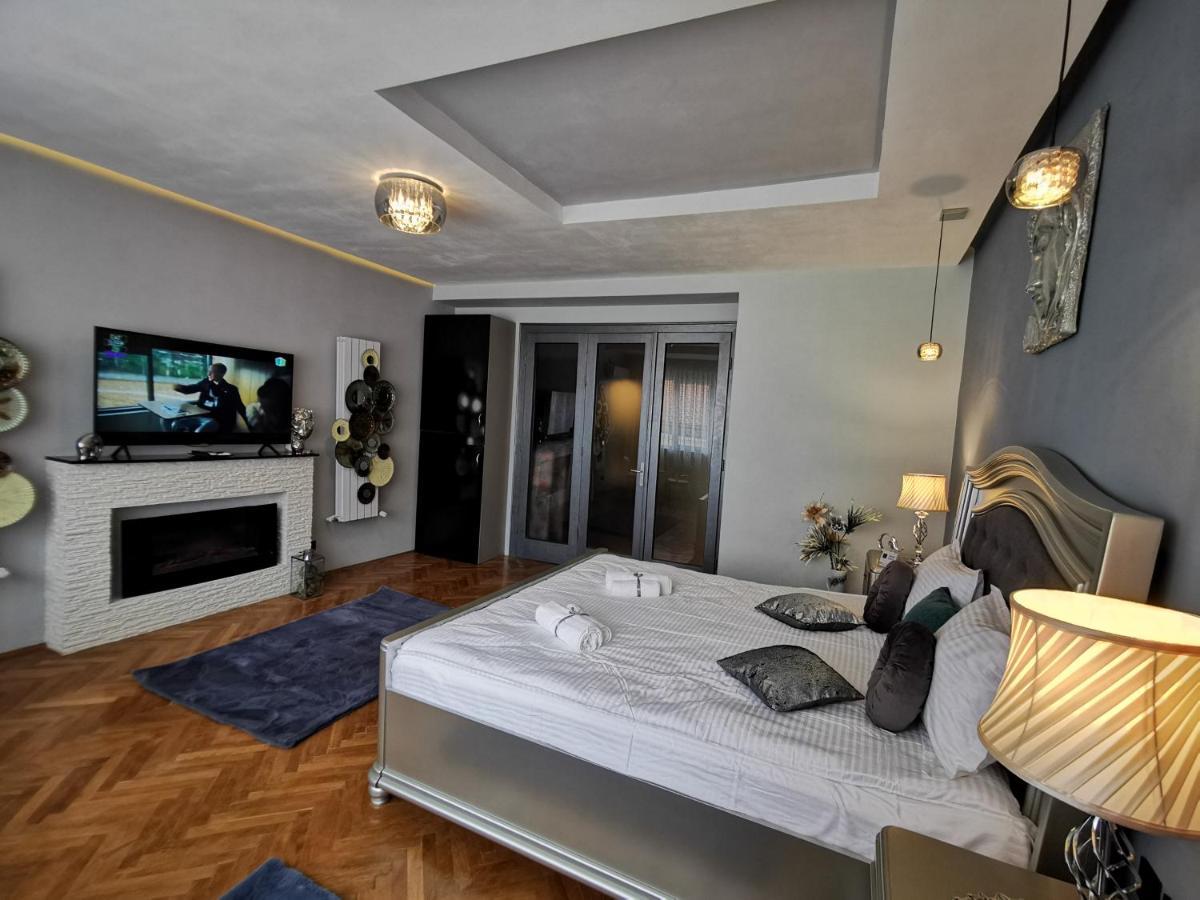 Crystal Central Apartment Брашов Экстерьер фото