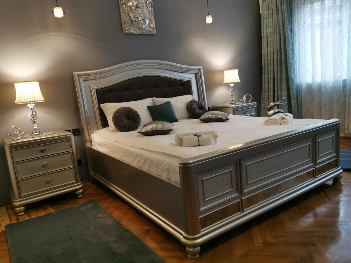 Crystal Central Apartment Брашов Экстерьер фото